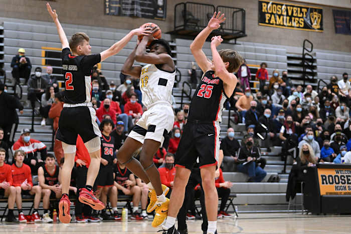Roosevelt North Medford boys basketball Leon Neuschwander 13